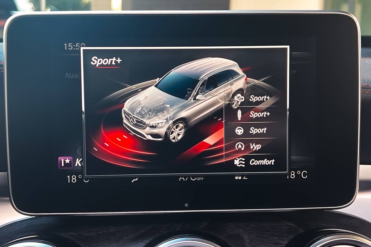 Mercedes-Benz GLC SUV 43 AMG V6 Biturbo 4Matic / Dark Night / Burmester Sound / Pano / Airmatic / TO