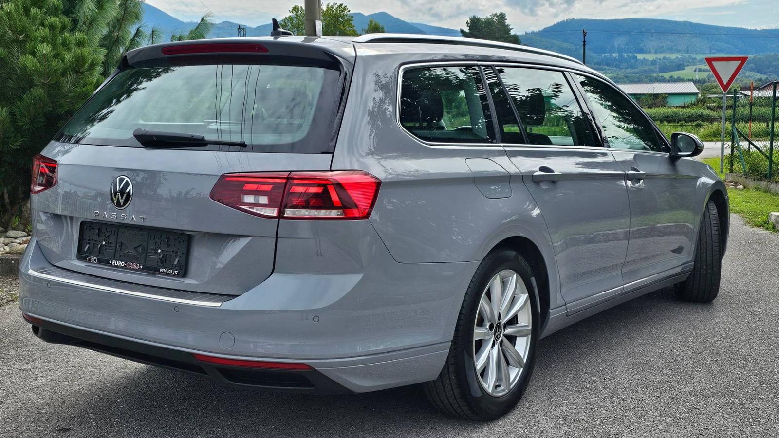 Volkswagen Passat Variant 2,0 TDI , elegance , DSG *** MODEL 2023 ****