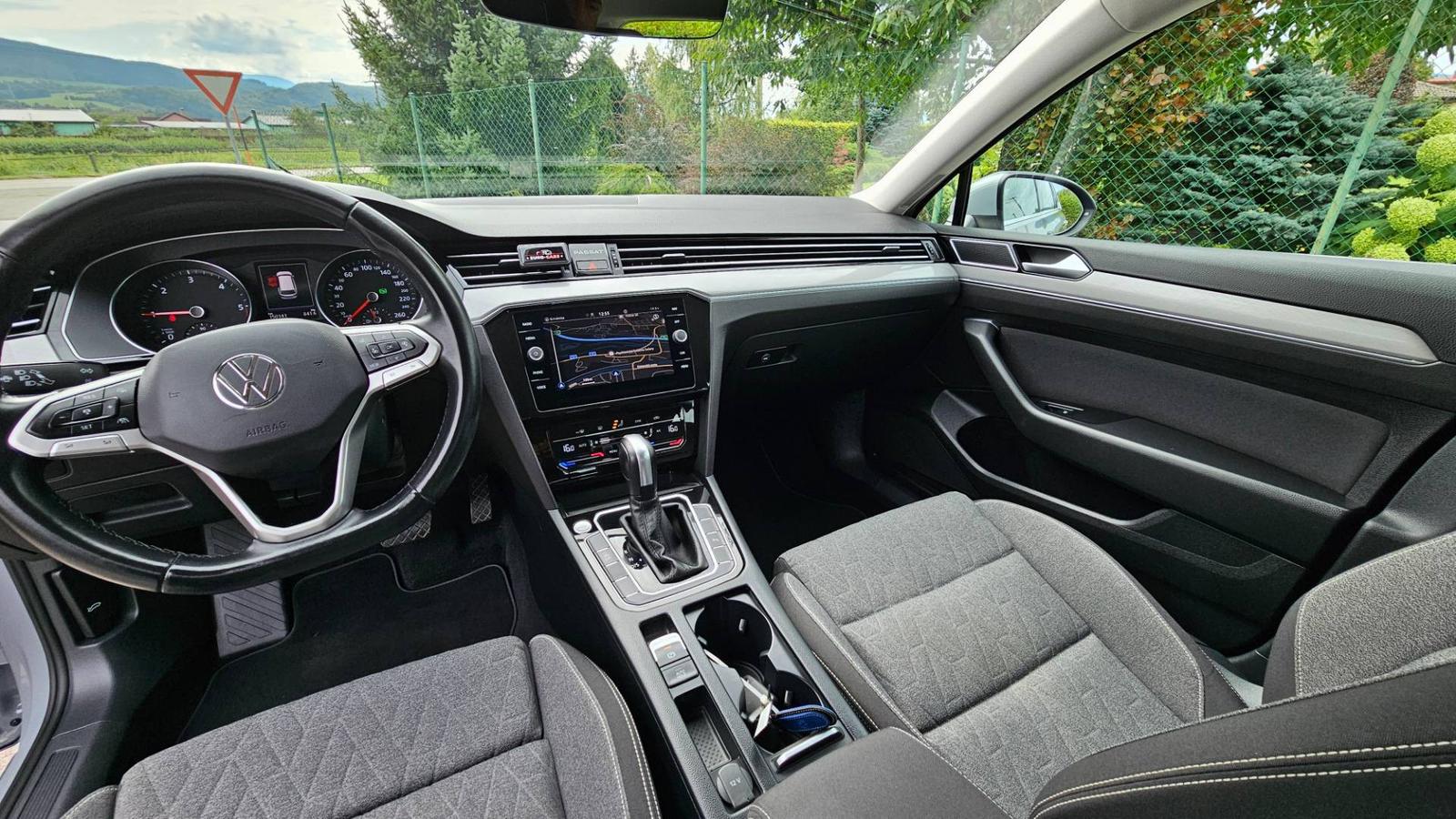 Volkswagen Passat Variant 2,0 TDI , elegance , DSG *** MODEL 2023 ****