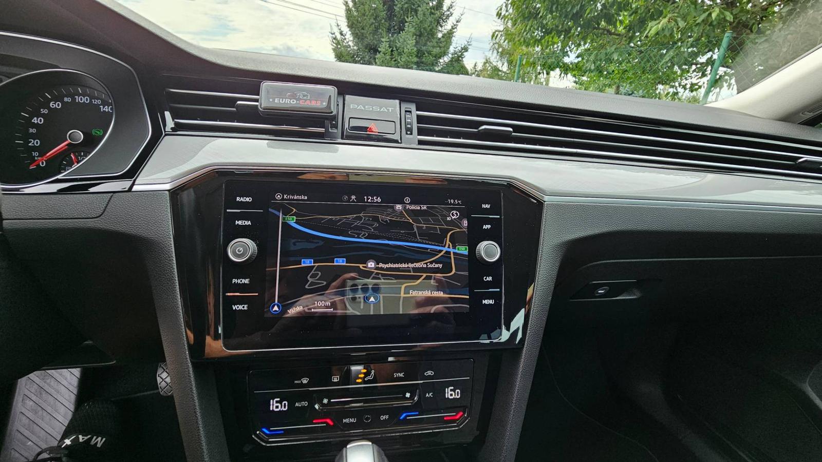Volkswagen Passat Variant 2,0 TDI , elegance , DSG *** MODEL 2023 ****