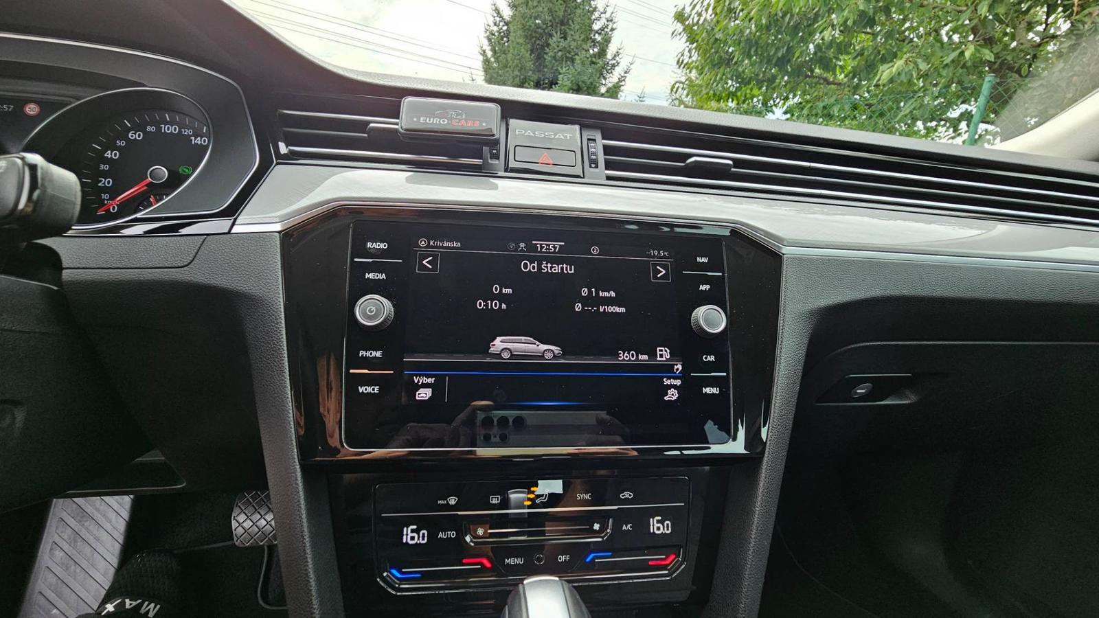 Volkswagen Passat Variant 2,0 TDI , elegance , DSG *** MODEL 2023 ****