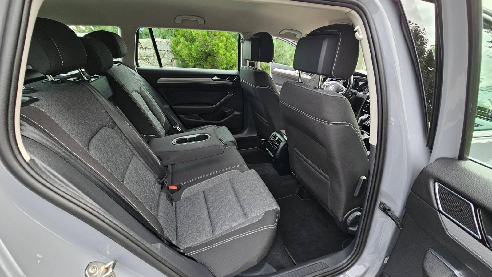 Volkswagen Passat Variant 2,0 TDI , elegance , DSG *** MODEL 2023 ****