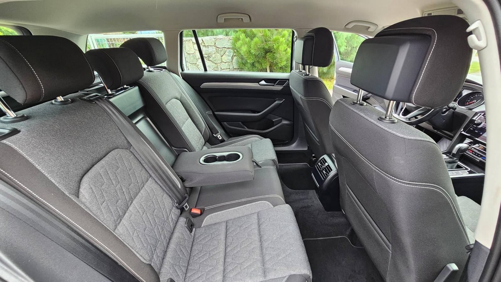 Volkswagen Passat Variant 2,0 TDI , elegance , DSG *** MODEL 2023 ****