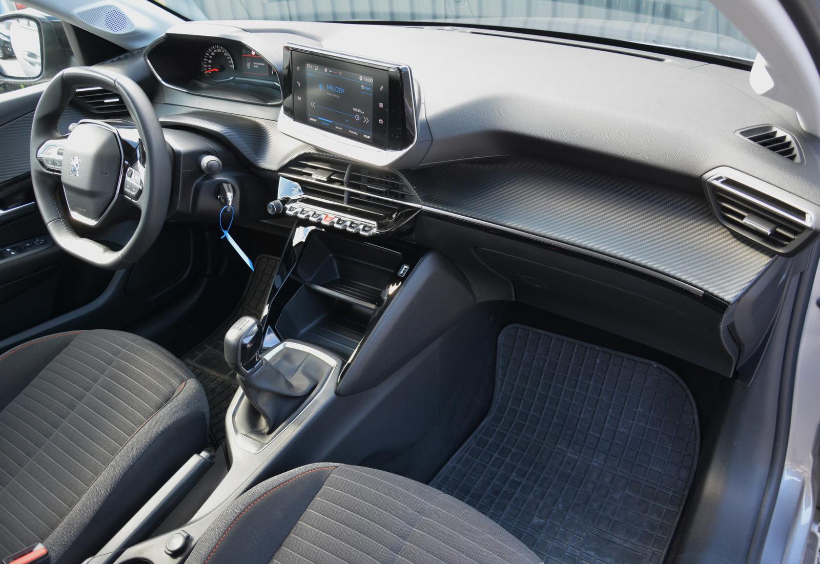 Peugeot 208 1.20 benzín, SR. voz, servisná história