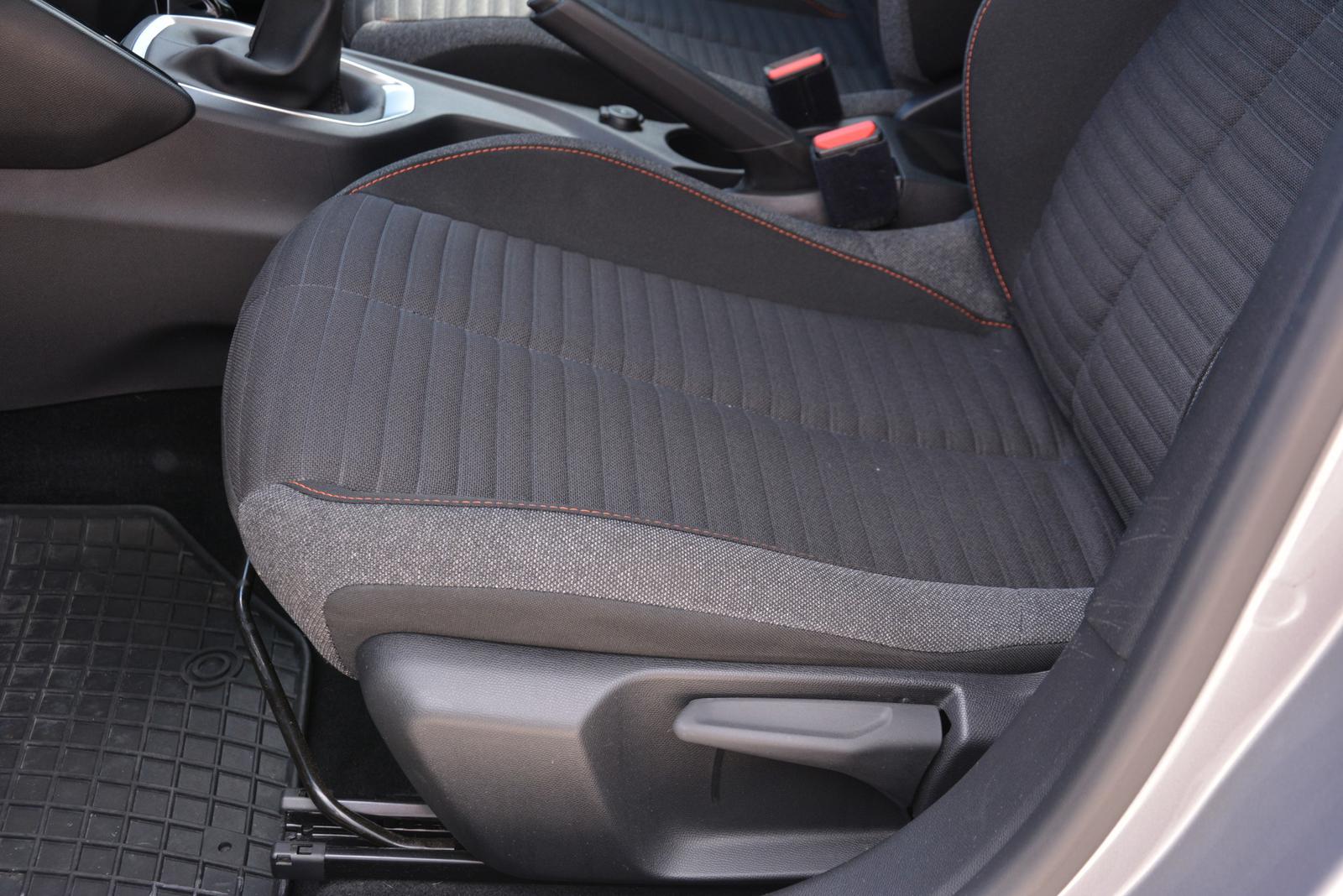 Peugeot 208 1.20 benzín, SR. voz, servisná história