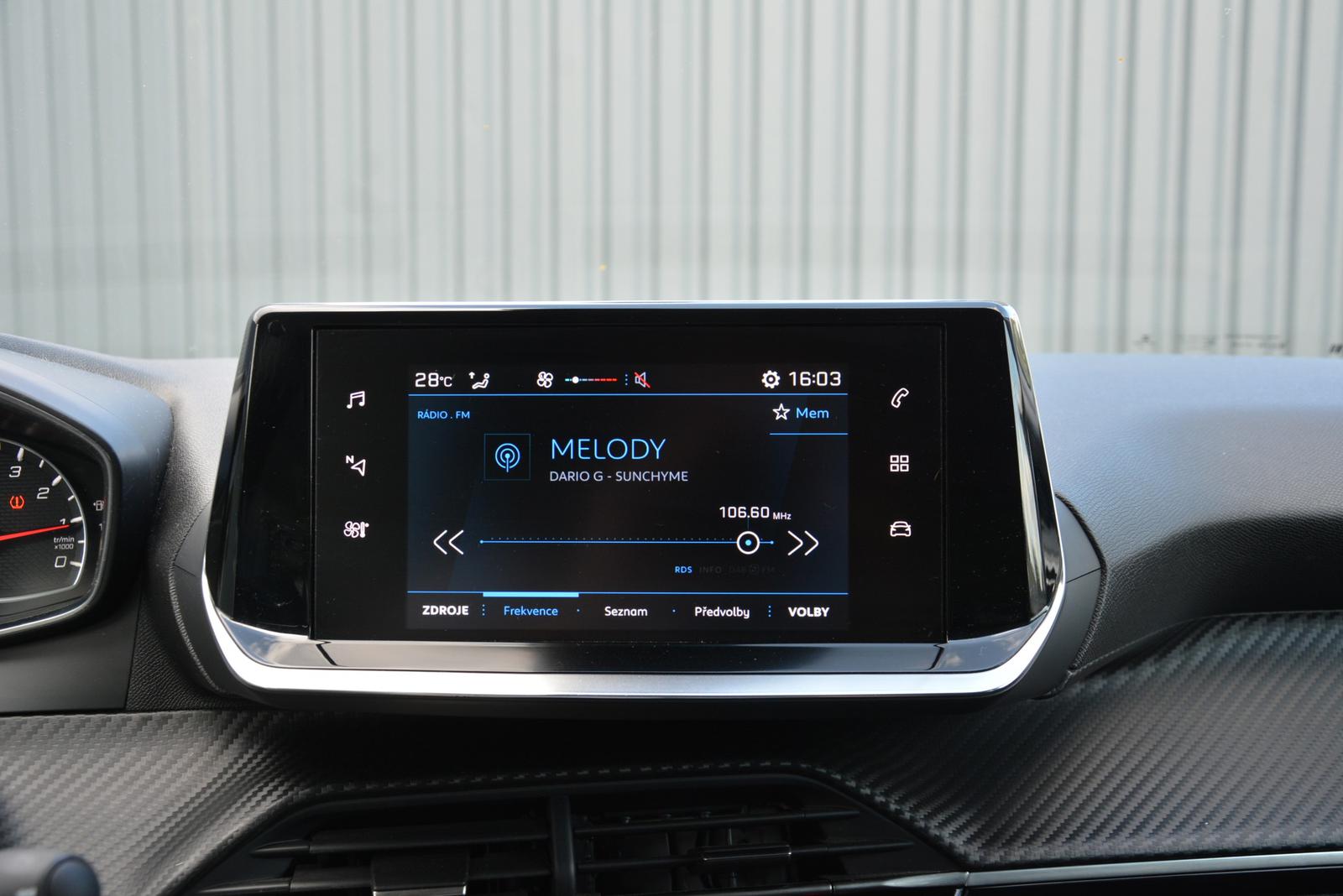 Peugeot 208 1.20 benzín, SR. voz, servisná história