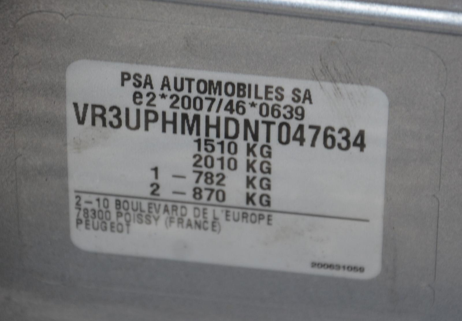 Peugeot 208 1.20 benzín, SR. voz, servisná história