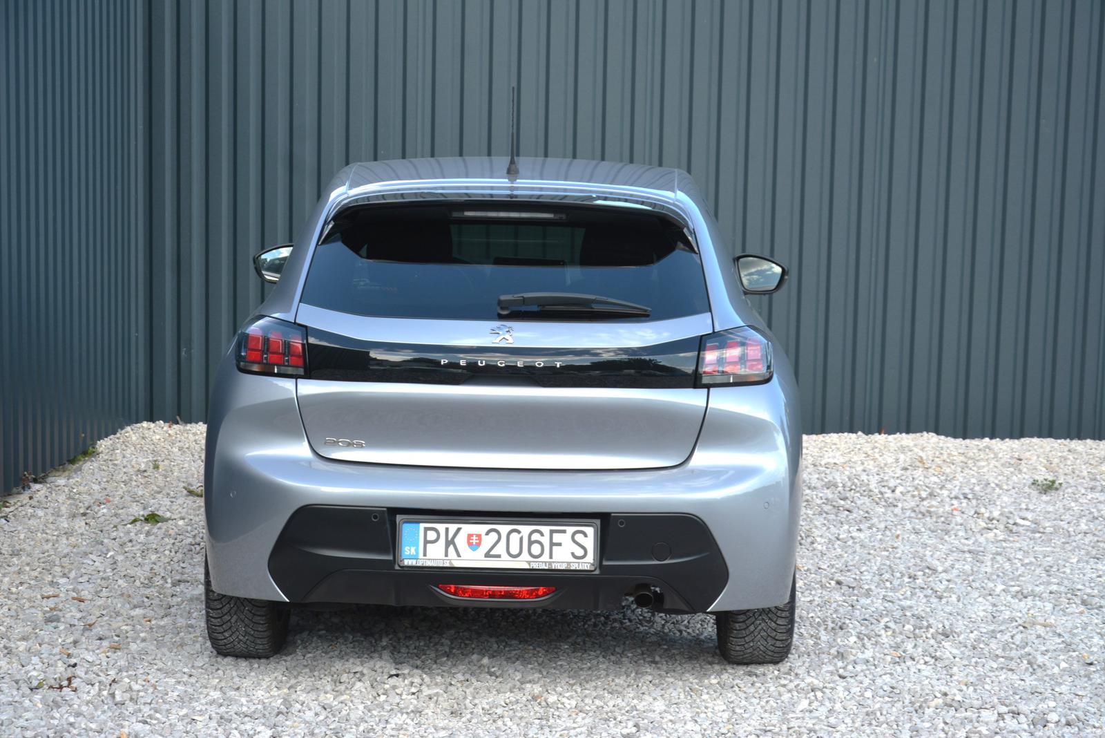 Peugeot 208 1.20 benzín, SR. voz, servisná história