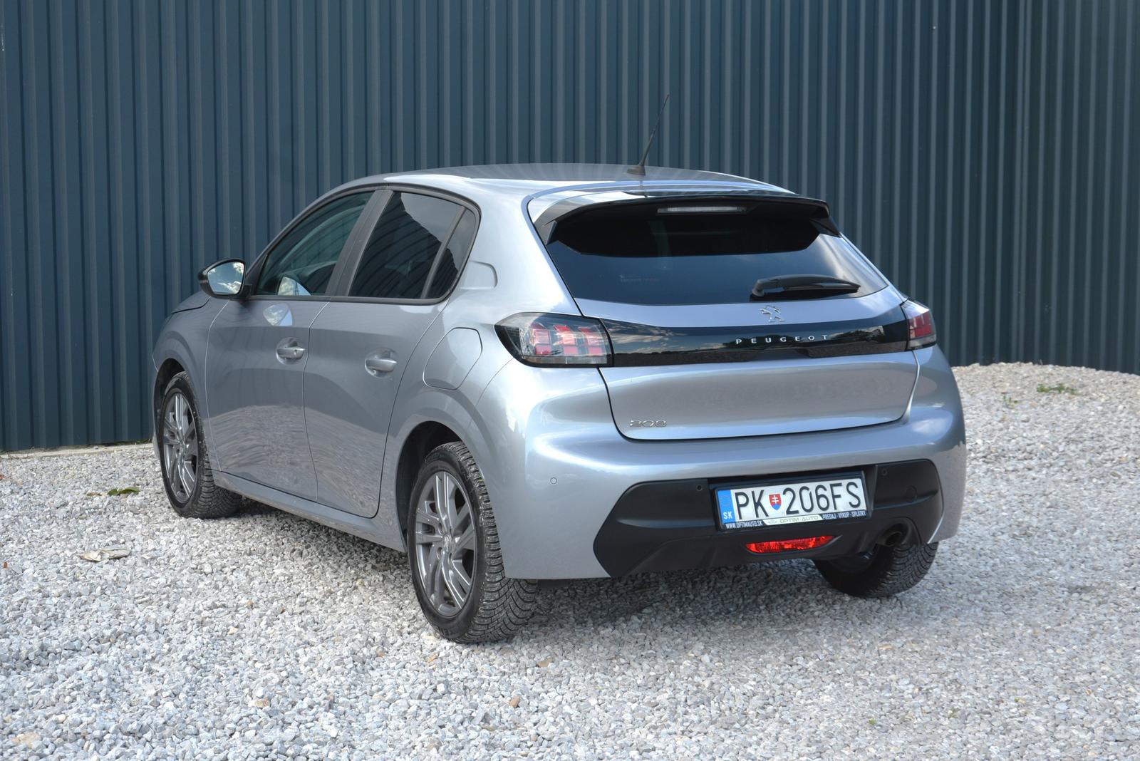 Peugeot 208 1.20 benzín, SR. voz, servisná história