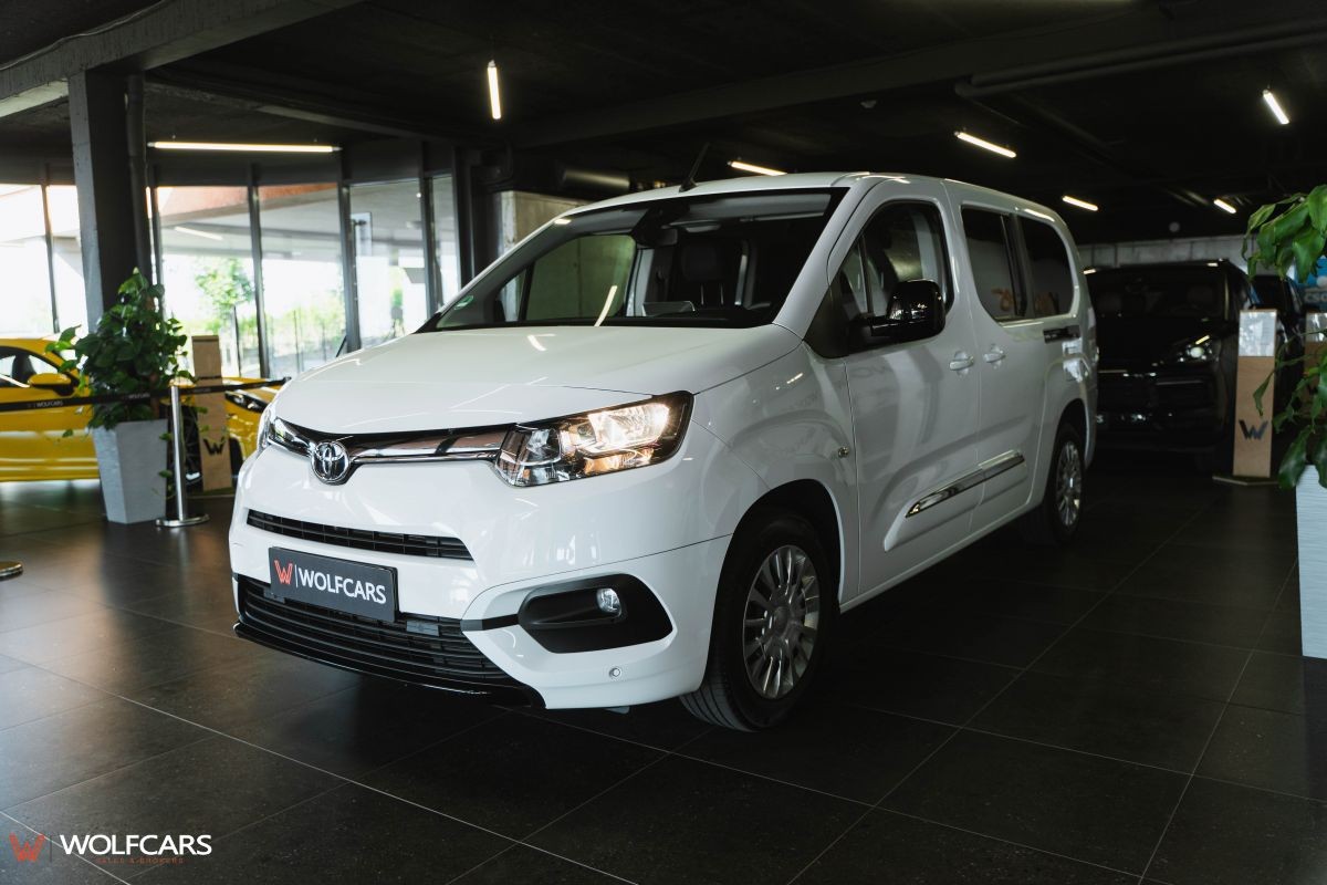 Toyota Proace City Verso Long 1.5D 100k Shuttle