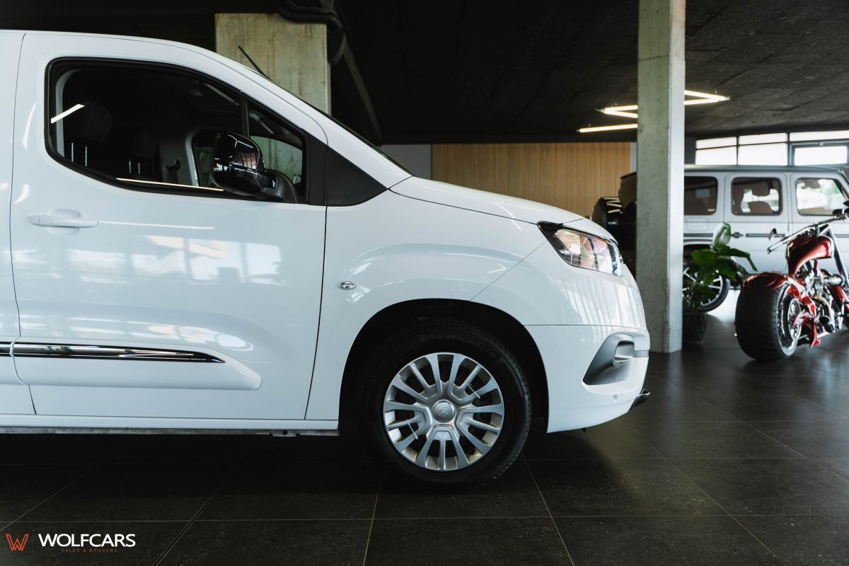 Toyota Proace City Verso Long 1.5D 100k Shuttle