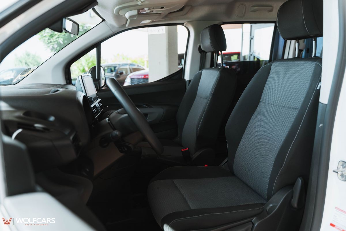 Toyota Proace City Verso Long 1.5D 100k Shuttle