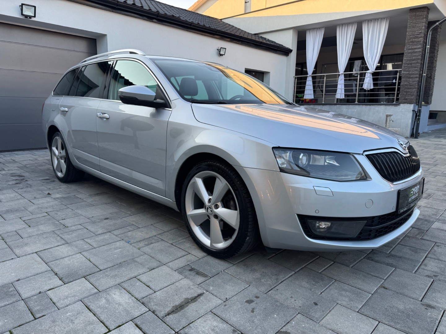 Škoda Octavia Combi 2.0 TDI Elegance/Style 4x4