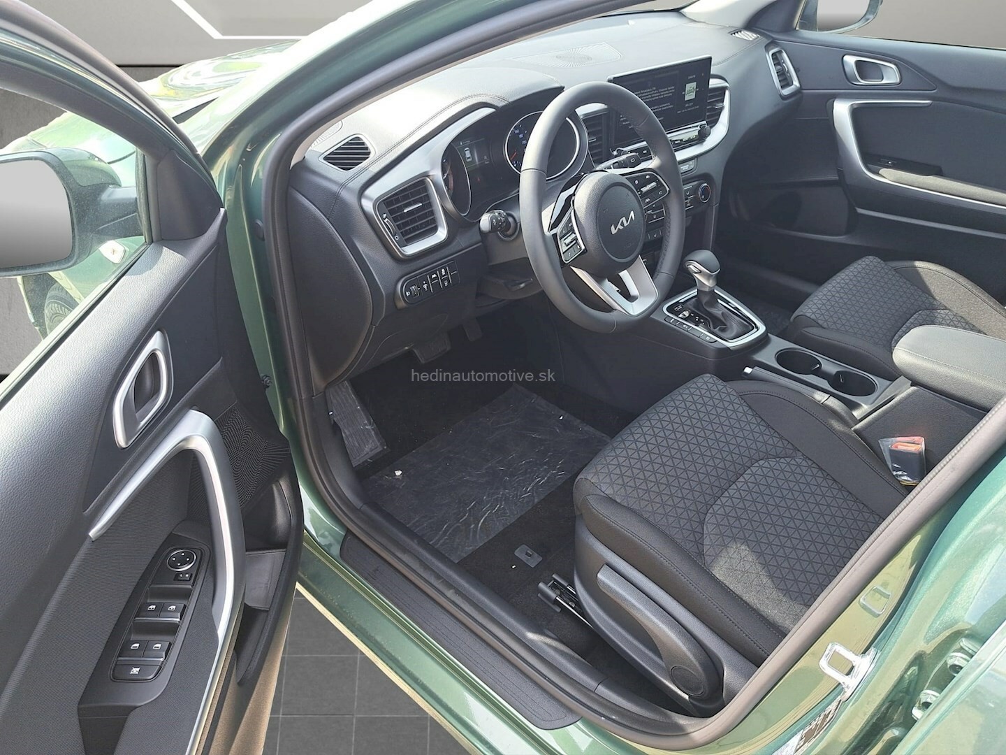 KIA CEED SW 1,5 T-GDi 7DCT GOLD