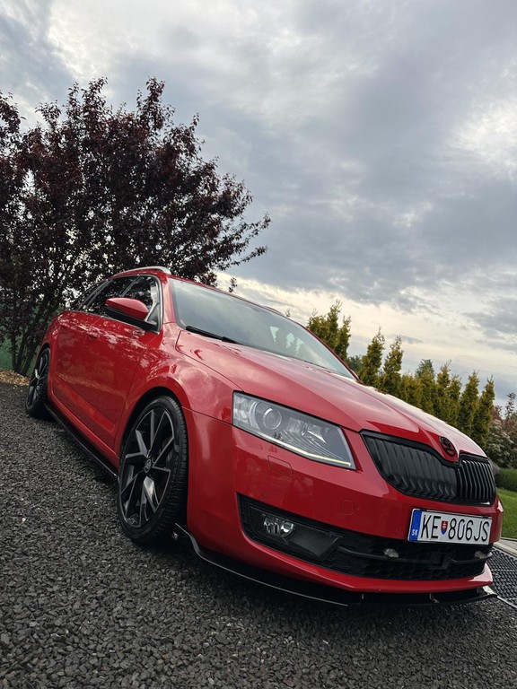 Škoda Octavia Combi 1.6 TDI 110k Business DSG