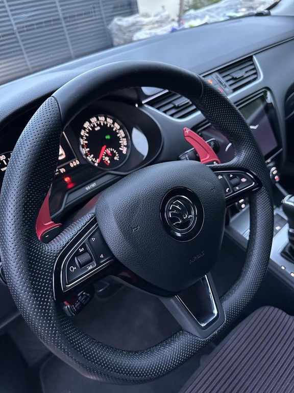 Škoda Octavia Combi 1.6 TDI 110k Business DSG