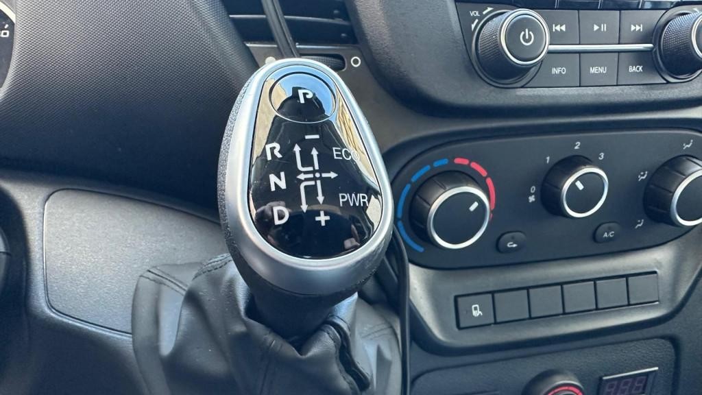 Iveco Daily Skriňa 129kw Automat