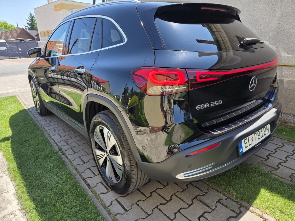 Mercedes EQA SUV 140kw Automat