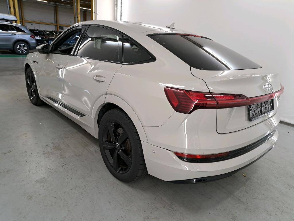 Audi E-tron 55 quattro Advanced