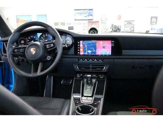 Porsche 992 GTS Sport-Design Carbon