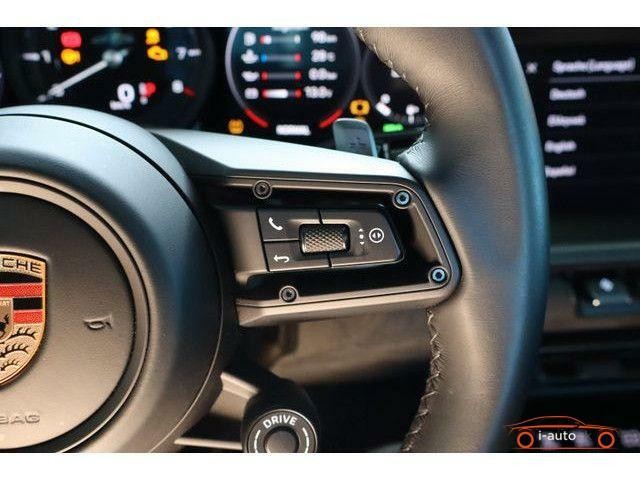 Porsche 992 GTS Sport-Design Carbon