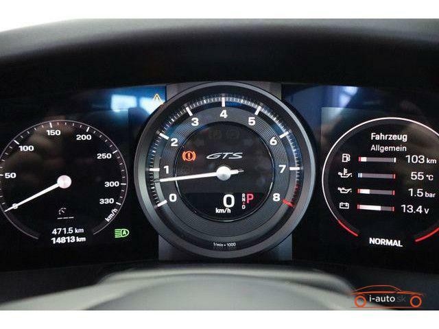 Porsche 992 GTS Sport-Design Carbon