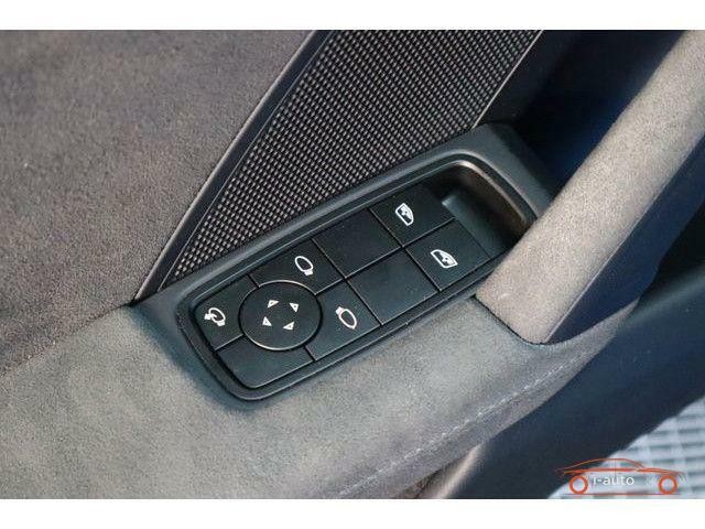 Porsche 992 GTS Sport-Design Carbon