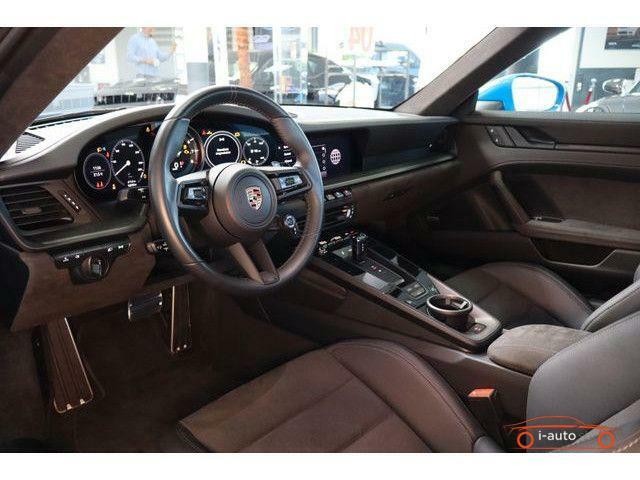 Porsche 992 GTS Sport-Design Carbon