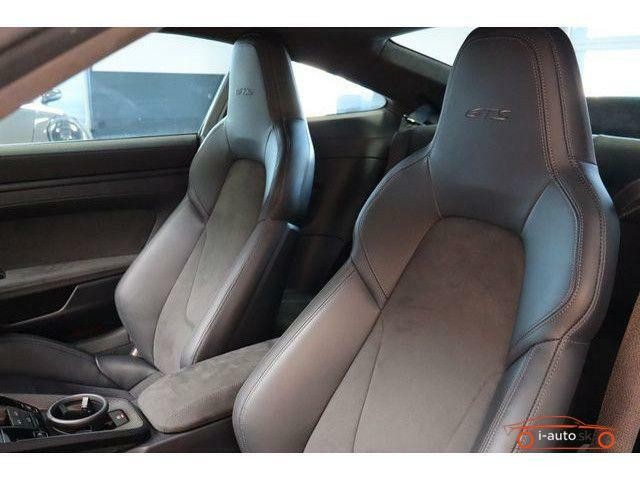 Porsche 992 GTS Sport-Design Carbon