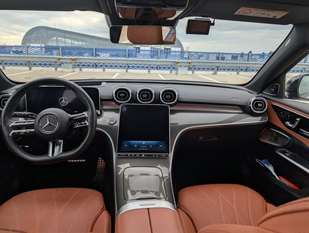 Mercedes C trieda T Kombi 300 e A/T