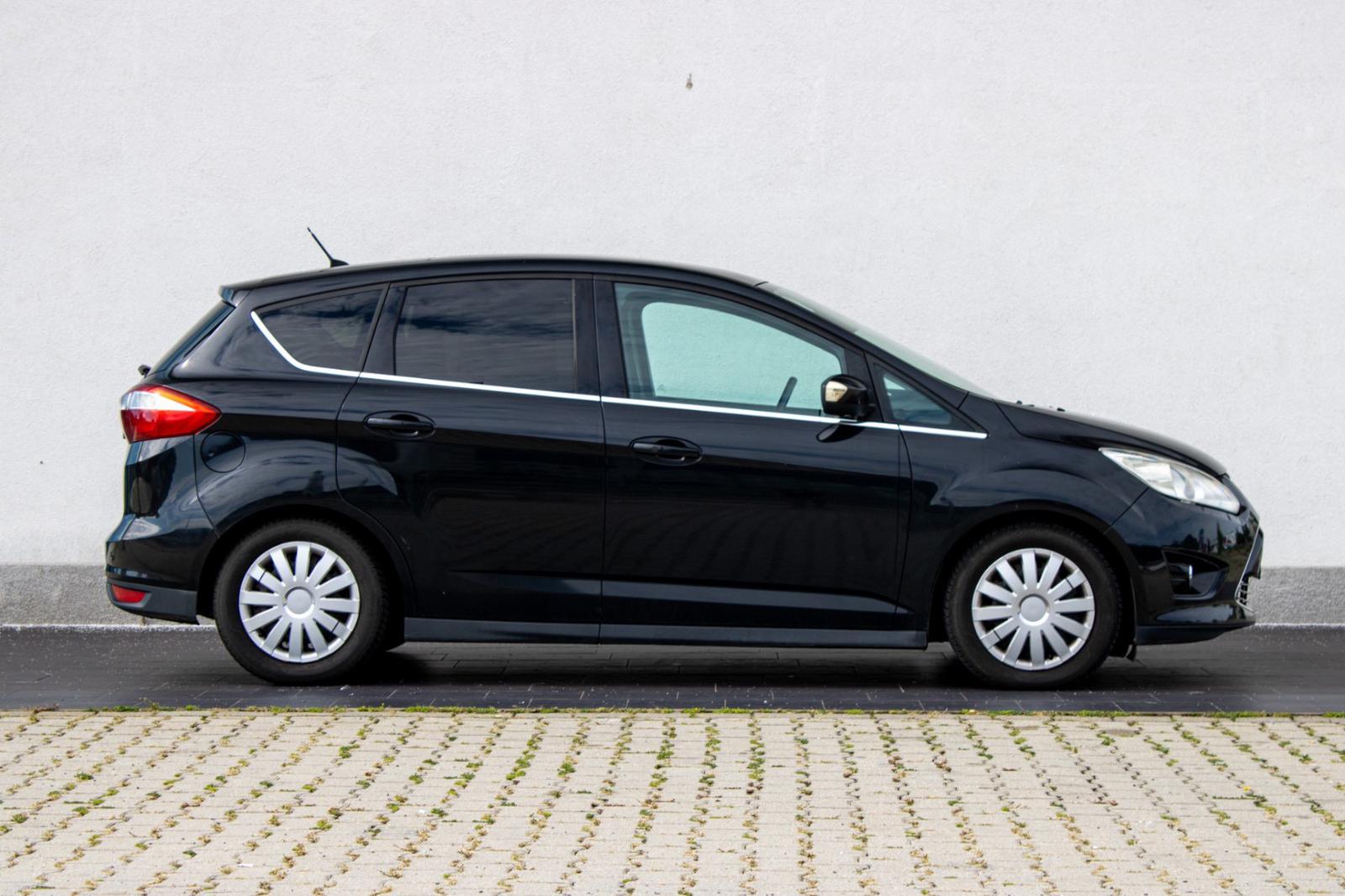 Ford C-Max 2.0 tdci 85kw Titanium Automat 6st. AJ NA SPLÁTKY