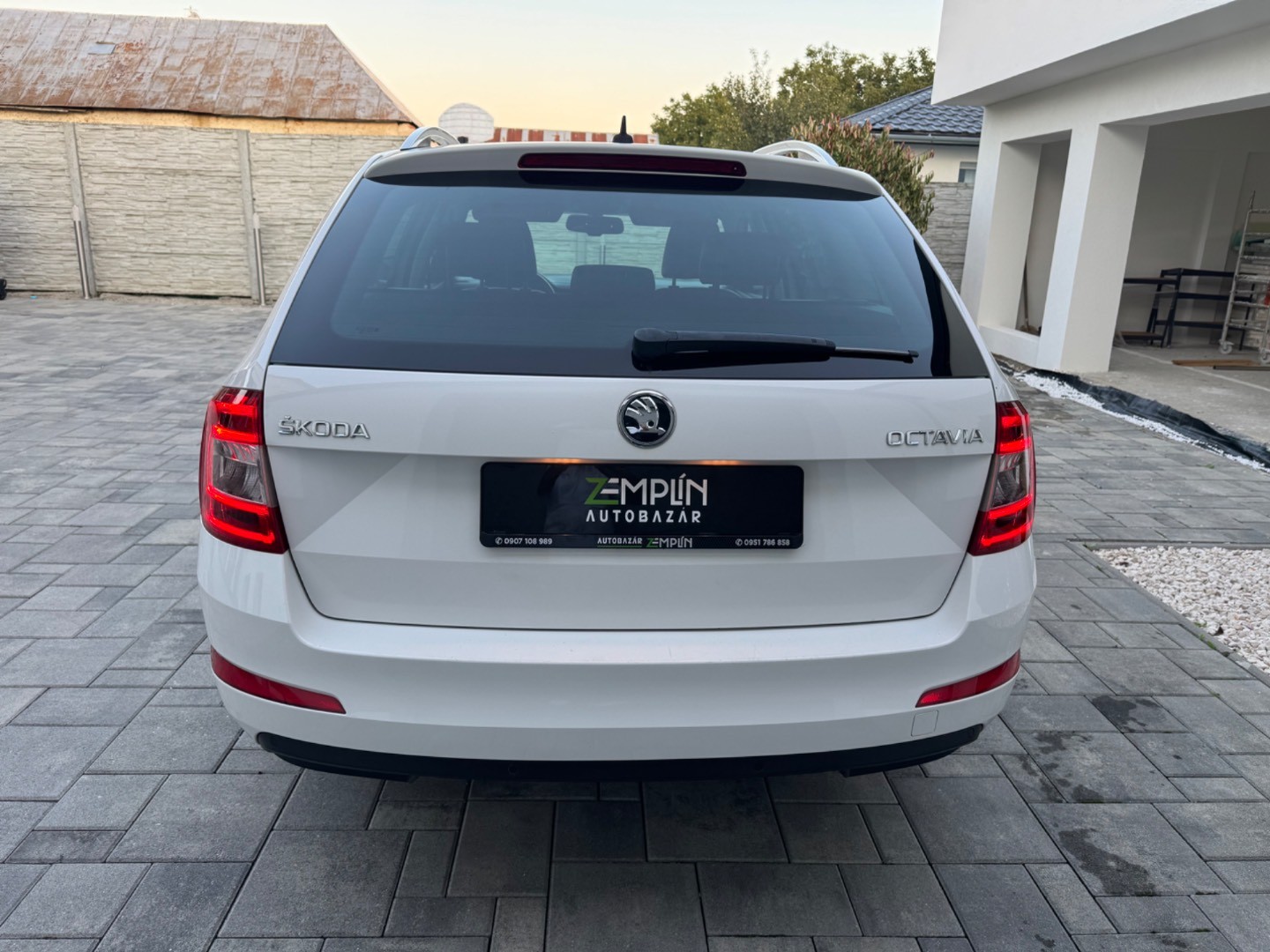 Škoda Octavia Combi 2.0 TDI Elegance/Style DSG