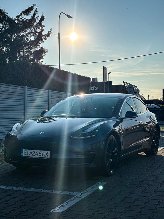 Tesla Model 3 Tesla Model 3 Long Range Dual Motor 340kW | Autopilot | 2019