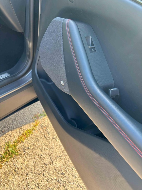 Ford Mustang Mach-E AWD 4x4 . ER 98.7 kwh . 273kw