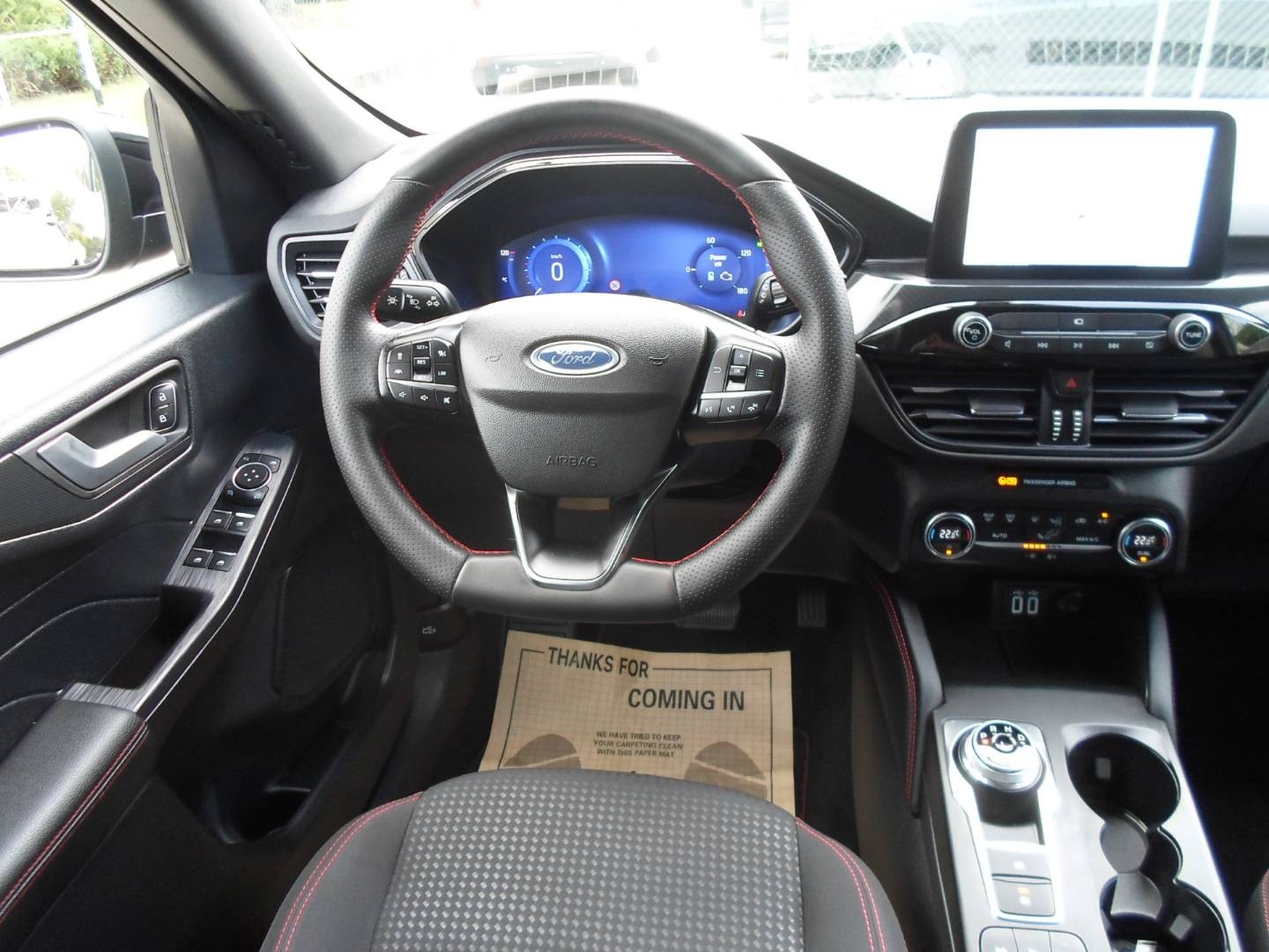 Ford Kuga 2.5 Duratec HEV 190k ST-Line eCVT,ParkPilot,kamera,navi,LED