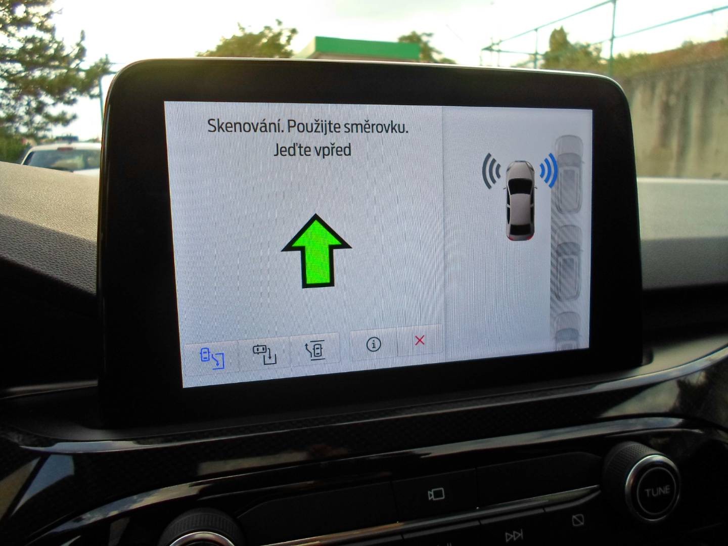 Ford Kuga 2.5 Duratec HEV 190k ST-Line eCVT,ParkPilot,kamera,navi,LED