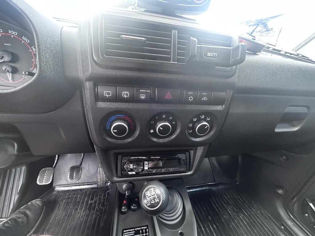 Lada Niva SUV/Off-road 61kw Manuál