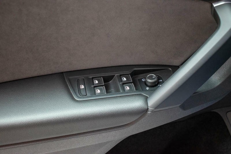 Volkswagen Tiguan R 2.0TSI 235kW ZÁRUKA*TAŽNÉ*ČR