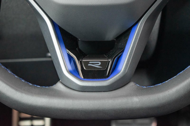 Volkswagen Tiguan R 2.0TSI 235kW ZÁRUKA*TAŽNÉ*ČR