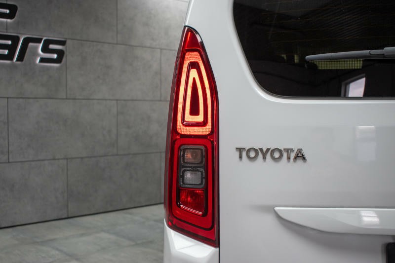 Toyota ProAce City Verso 1.5 D-4d 7.MÍST*TAŽNÉ*ČR 1.MAJ