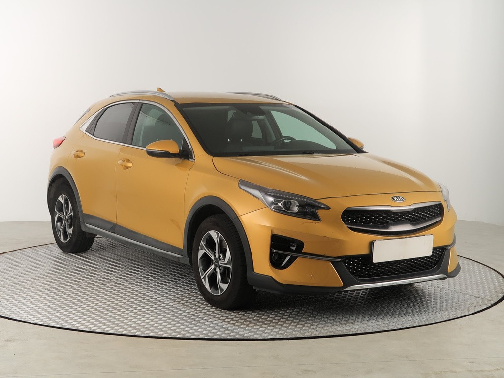 Kia XCeed Gold 1.5 T-GDI Sk 1 maj