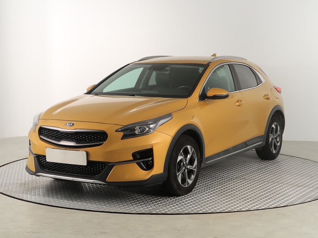Kia XCeed Gold 1.5 T-GDI Sk 1 maj