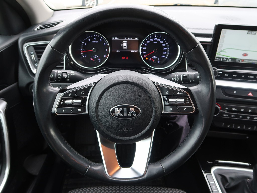 Kia XCeed Gold 1.5 T-GDI Sk 1 maj