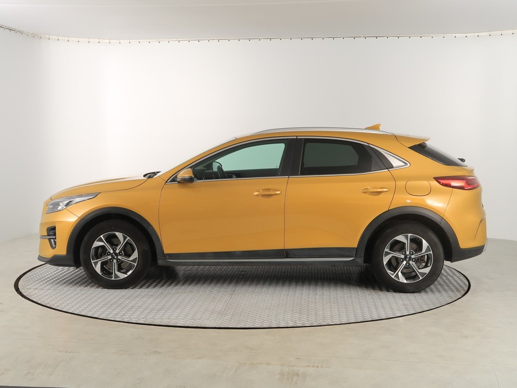 Kia XCeed Gold 1.5 T-GDI Sk 1 maj