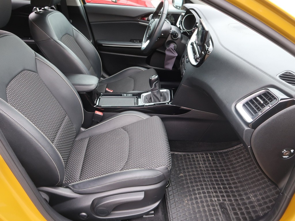 Kia XCeed Gold 1.5 T-GDI Sk 1 maj