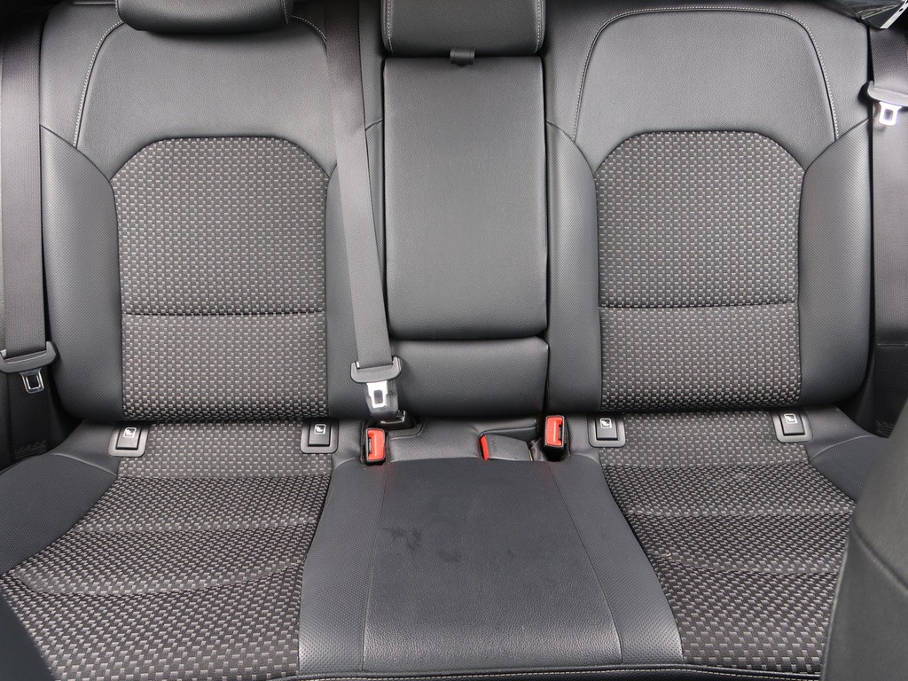 Kia XCeed Gold 1.5 T-GDI Sk 1 maj