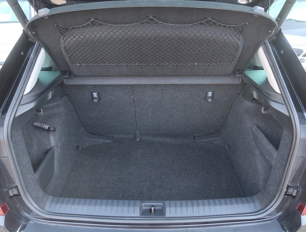 Skoda Kamiq 1.0 TSI ako nové kupované v SR, V Záruke