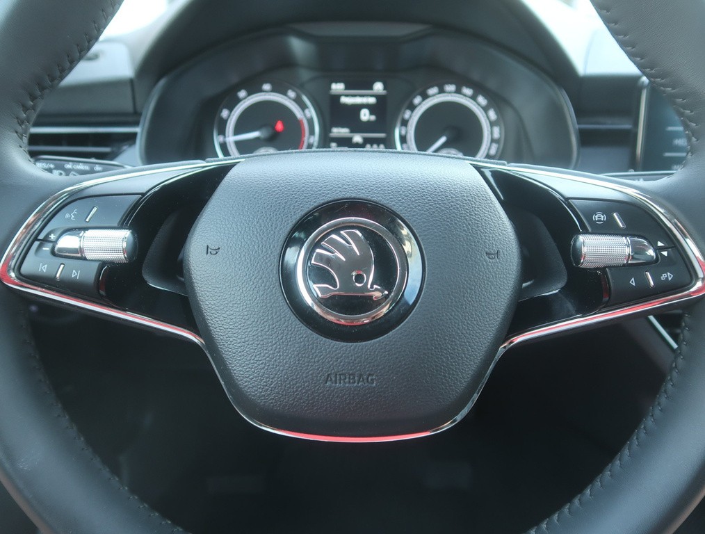 Skoda Kamiq 1.0 TSI ako nové kupované v SR, V Záruke