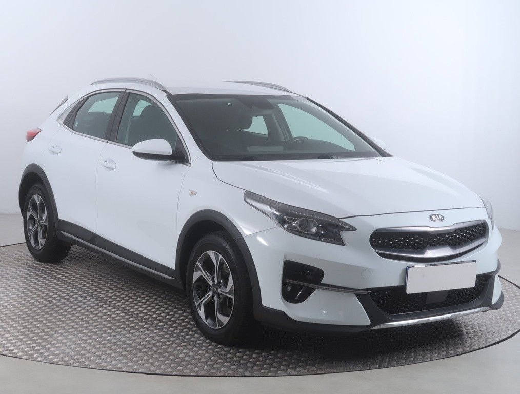 Kia XCeed 1.6 CRDi MHEV Serv.kniha, Tempomat, Vyhř. sedaček