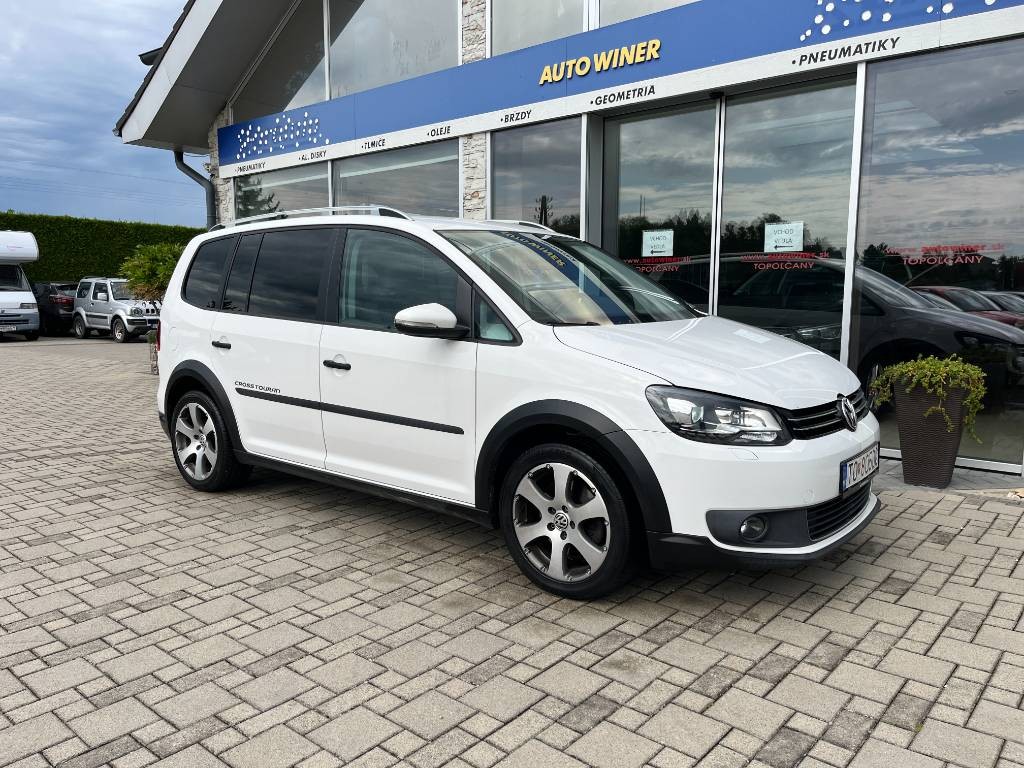 Volkswagen Touran CROSS 2.0 TDI